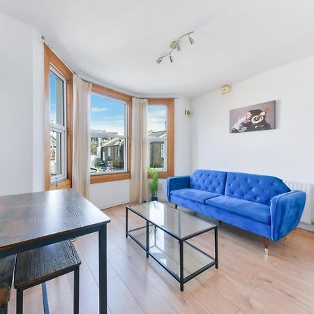 Cozy 1-Bed Apartment In Brixton Londres Extérieur photo