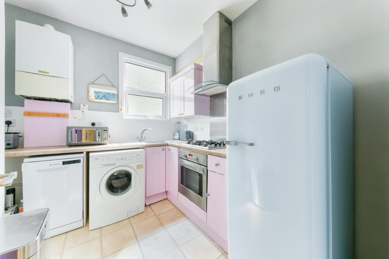 Cozy 1-Bed Apartment In Brixton Londres Extérieur photo